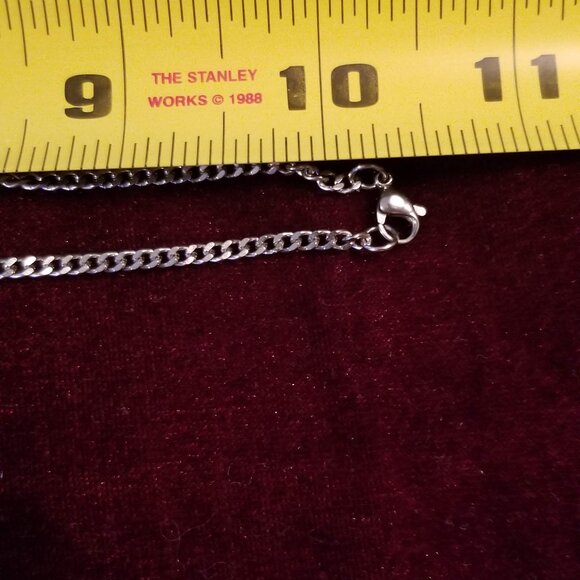 NWOT silver pentagram necklace with Celtic pattern - Picture 6 of 8